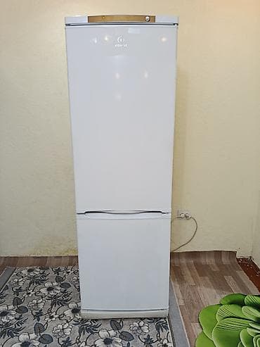 холодильники бу продажа: Холодильник Indesit, Б/у, Двухкамерный, De frost (капельный), 60 * 190 * 60 — 1
