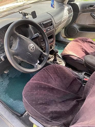 Автосервисное оборудование: Volkswagen Golf IV, 3‑дверный хэтчбек, белый цвет. Киргизская — 8