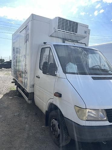 Легкий грузовик, Mercedes-Benz