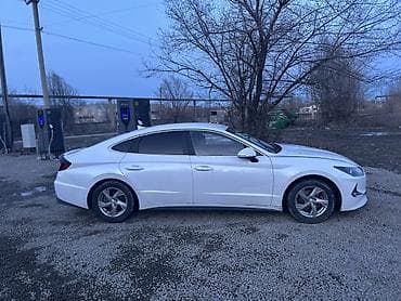 Hyundai Sonata: 2019 г., 2 л, Автомат, Газ, Седан — 4