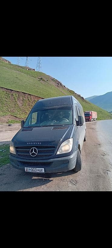 Mercedes-Benz Sprinter, длиннобазный пассажирский микроавтобус -
