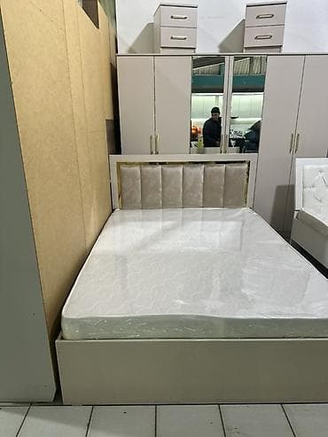 Мебель: Двуспальная кровать, Новый, С матрасом, длина - 200 см — 1