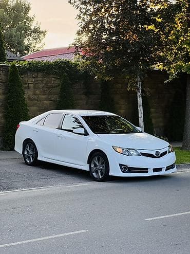 Транспорт: Toyota Camry: 2012 г., 2.5 л, Автомат, Бензин, Седан — 6
