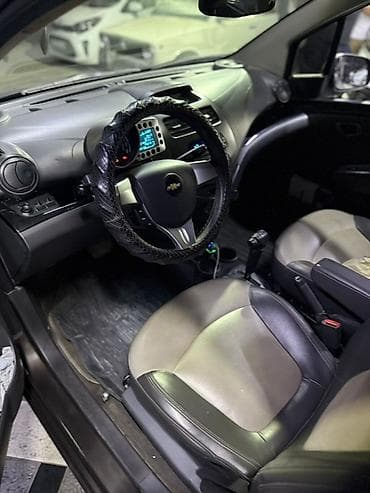 matiz: Chevrolet Spark: 2012 г., 1 л, Автомат, Бензин, Хэтчбэк — 3