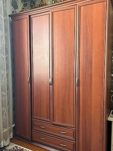 спальный каракол: Спальный гарнитур в классическом 
+ матрас б/у состояние средний — 2