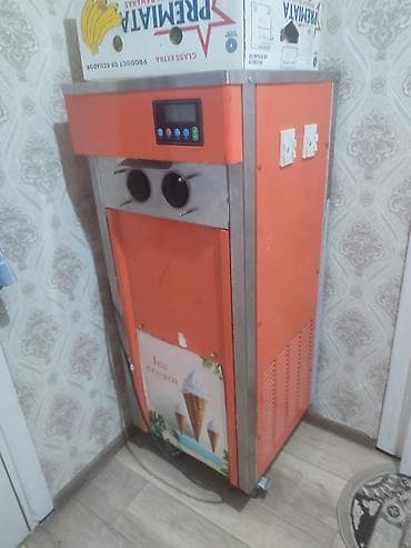 Промышленный аппарат для мягкого мороженого - Напольная модель с