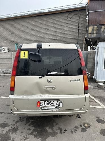 степ вагон бампер: Honda Stepwgn: 2000 г., Автомат, Минивэн — 4