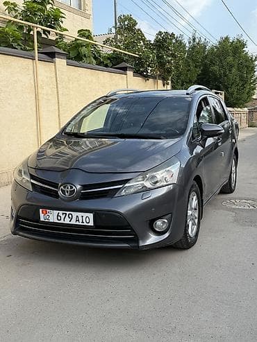 exeed vx: Toyota Verso: 2013 г., 1.8 л, Автомат, Бензин, Универсал — 3