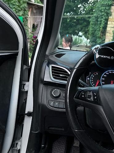 gps treker: Chevrolet Spark: 2019 г., 1 л, Механика, Бензин, Хэтчбэк — 5