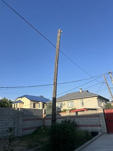 Дом и сад: Деревянная опора (столб) для ЛЭП/связи — 2