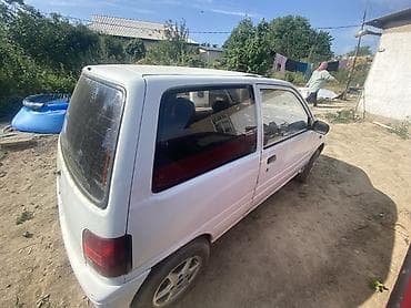 перекурить авто: Daihatsu Mira: 1990 г., Механика, Хэтчбэк — 4