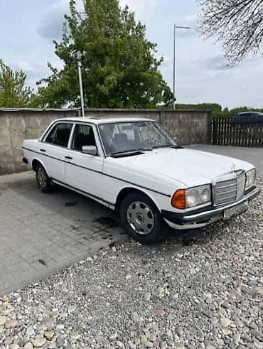Mercedes-Benz W123: 1982 г., Автомат — 3