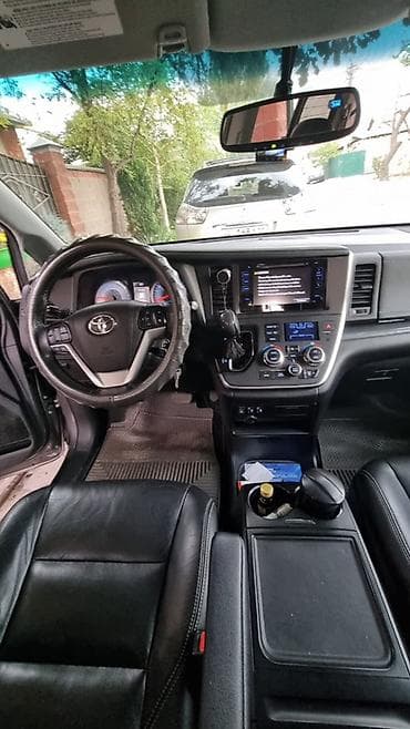 сиена тойота: Toyota Sienna: 2017 г., 3.5 л, Автомат, Бензин, Минивэн — 9