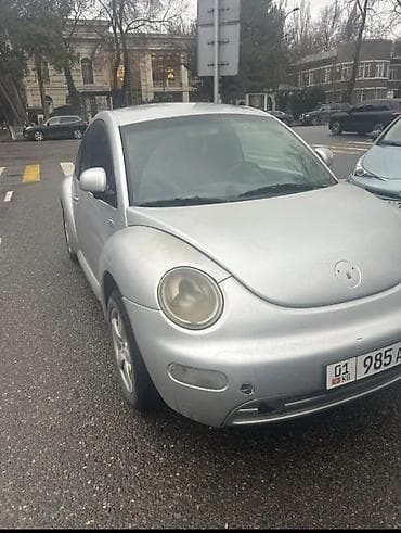 Volkswagen Bettle: 2001 г., 2 л, Кол менен иштөөчү, Бензин, Хетчбек