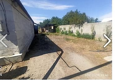 Үйлөрдү ижарага берүү: Продается дом с участком 932м2. В районе Кудайбергена рынка и между — 3