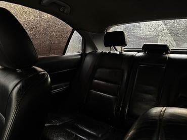 camry 80: Mazda 6: 2004 г., 2 л, Автомат, Бензин, Хэтчбэк — 8