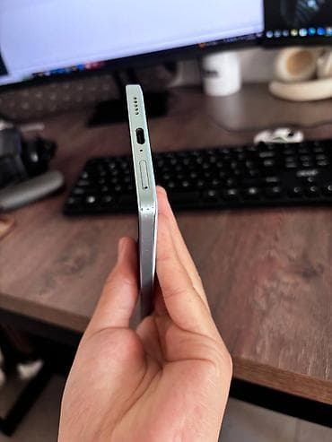redmi note 7 pro: Poco F5, Б/у, 256 ГБ, цвет - Зеленый, 2 SIM — 1