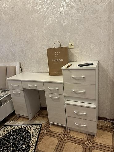 двухспалки: Спальный гарнитур в светлых тонах (белый/светлый дуб). Комплект — 2