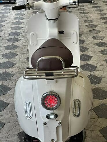 купить трехколесный электроскутер бу: Тип скутера 125 куб. см, Бензин — 17