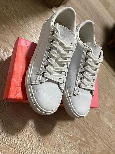 nike 36: Продаю белые кеды DD&OO. Состояние отличное, носила пару раз — 3