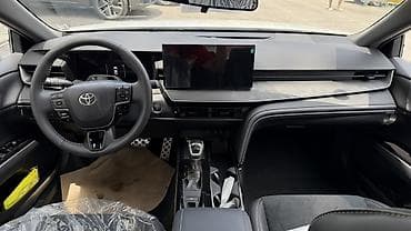 byd e9: Toyota Camry: 2026 г., 2 л, Вариатор, Гибрид, Седан — 5