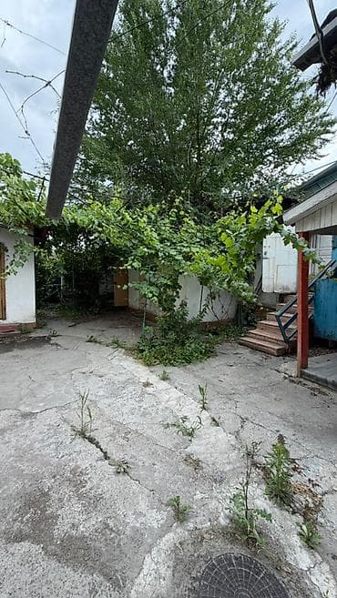 домик вагон: Дом + полдома в районе Церкви, ул. Панфилова. - Площадь участка: 6 — 4