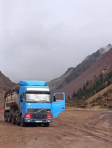 машина вольво: Тягач, Volvo, Без прицепа — 5