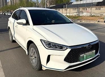 step 2: BYD E2: 2021 г., Электромобиль, Хэтчбэк — 1