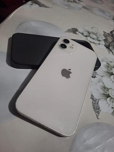 айфон икс с: IPhone 12, Б/у, 64 ГБ, Белый, Чехол, 70 % — 2