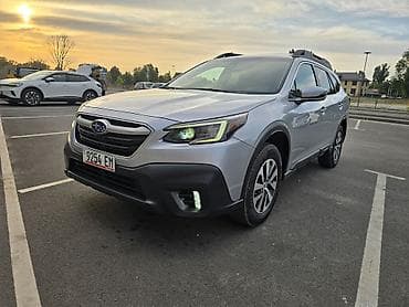 Subaru Outback: 2022 г., 2.5 л, Вариатор, Бензин, Универсал