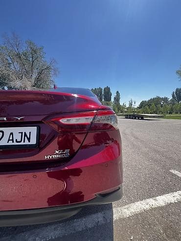 Продажа авто: Toyota Camry: 2018 г., 2.5 л, Вариатор, Гибрид, Седан — 7