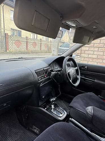 new beetle: Volkswagen Golf: 2003 г., 2 л, Автомат, Бензин — 9