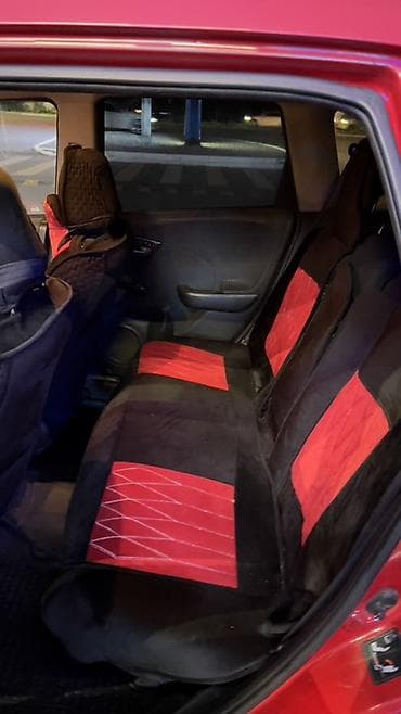 Продажа авто: Honda Fit: 2010 г., 1.5 л, Автомат, Бензин, Хэтчбэк — 5