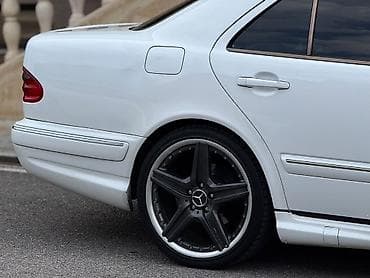 шина и диск: Mercedes-Benz E-Class: 2001 г., 5.5 л, Автомат, Бензин, Седан — 5
