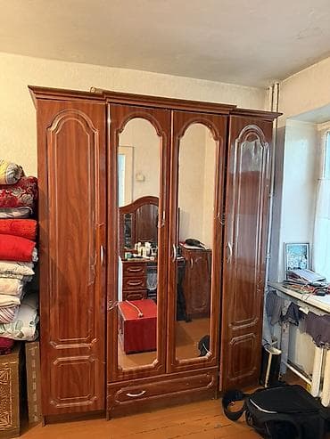 кийим: Шифоньерлер, кийидер үчүн шкафтар, Колдонулган, Түз, ЛДСП — 1