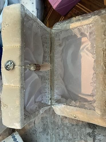 шкатулк: Декоративная шкатулка-сундук для хранения - Материал: мягкий бархат — 2