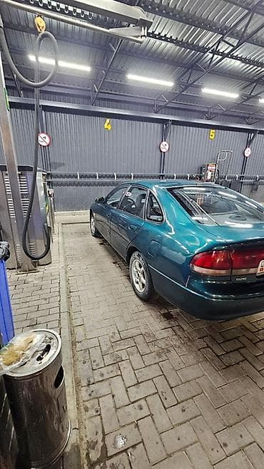 Продажа авто: Mazda 626: 1993 г., 2 л, Механика, Бензин, Хэтчбэк — 3