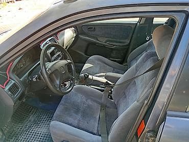 крышка двигателя тойота: Mazda 626: 1997 г., Седан — 5