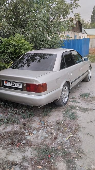 винтажные машины: Audi 100: 1991 г., Седан — 2