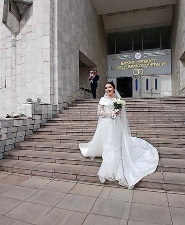 вечернее платье на свадьбу: Свадебное платье, Трансформер, Атлас, А-силуэт, Пайетки, Б/у — 2