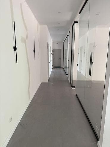 аренда под общепит: Аренда офисов, 135 м², В жилом комплексе, С отдельным входом, С отдельным сан узлом, С системой безопасности — 4