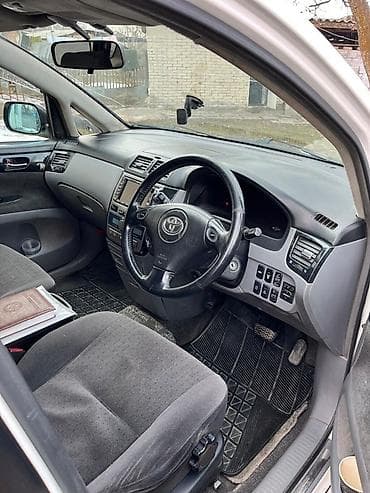 Продажа авто: Toyota Ipsum: 2002 г., 2.4 л, Автомат, Газ, Минивэн — 9