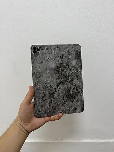 oneplus 13 pro: Планшет, Apple, память 128 ГБ, 10" - 11", Wi-Fi, Б/у, Детский цвет - Серебристый — 1