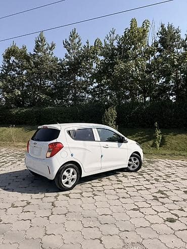 spark 2017: Chevrolet Spark: 2020 г., 1 л, Вариатор, Бензин, Хэтчбэк — 4