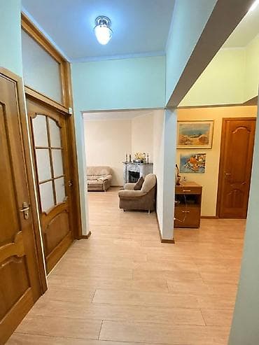 osh flat: 3 комнаты, 66 м², Дордой Плаза ТРЦ 105 серия, 5 этаж, Евроремонт — 2