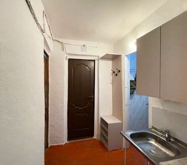 продаю дом гостиничного типа: 1 комната, 17 м², Общежитие и гостиничного типа, 3 этаж, Евроремонт — 1