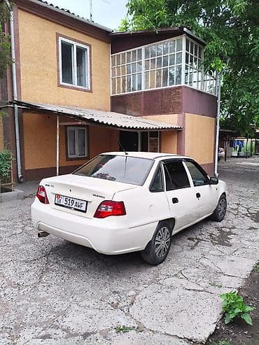 Унаа: Daewoo Nexia: 2010 г., 1.6 л, Кол менен иштөөчү, Бензин, Седан — 3