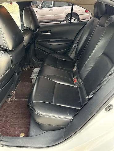 Продажа авто: Toyota Corolla: 2023 г., 1.8 л, Вариатор, Гибрид, Седан — 7