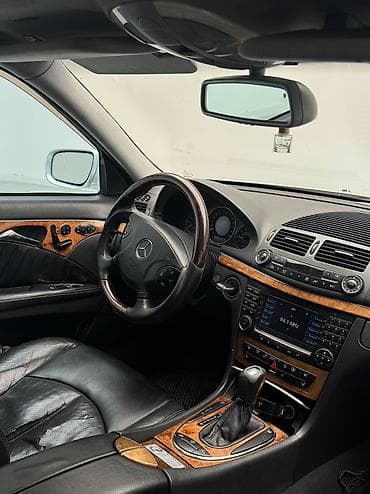 автомобиль на обмен: Mercedes-Benz E-Class: 2002 г., 5 л, Автомат, Бензин, Седан — 7