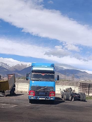 машина вольво: Тягач, Volvo, Без прицепа — 3